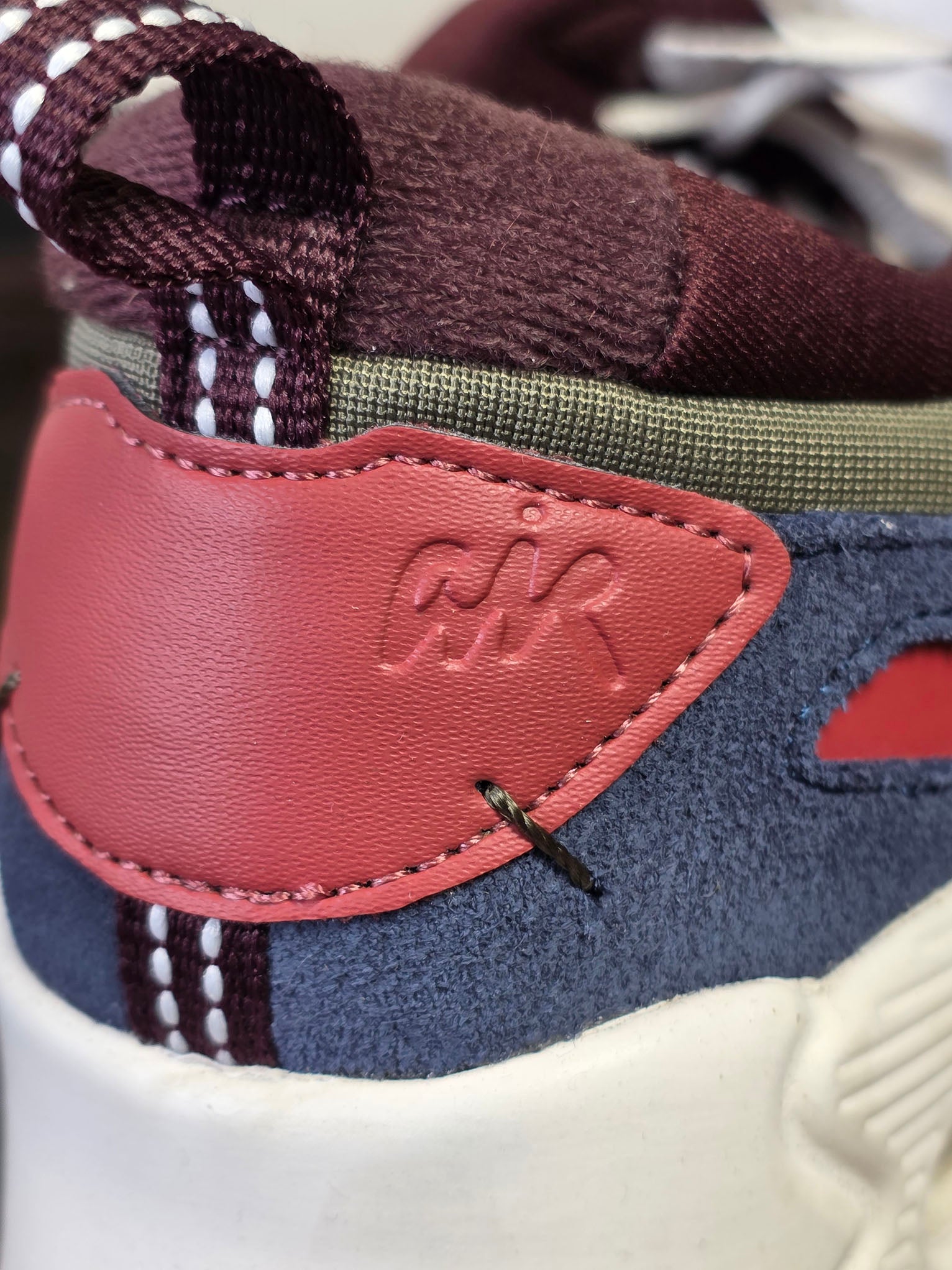 Nike Air Max 90 Futura Medium Olive Navy maat 39