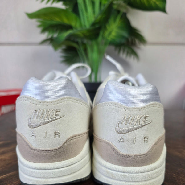 Nike Air Max 1 Pale Ivory maat 44,5