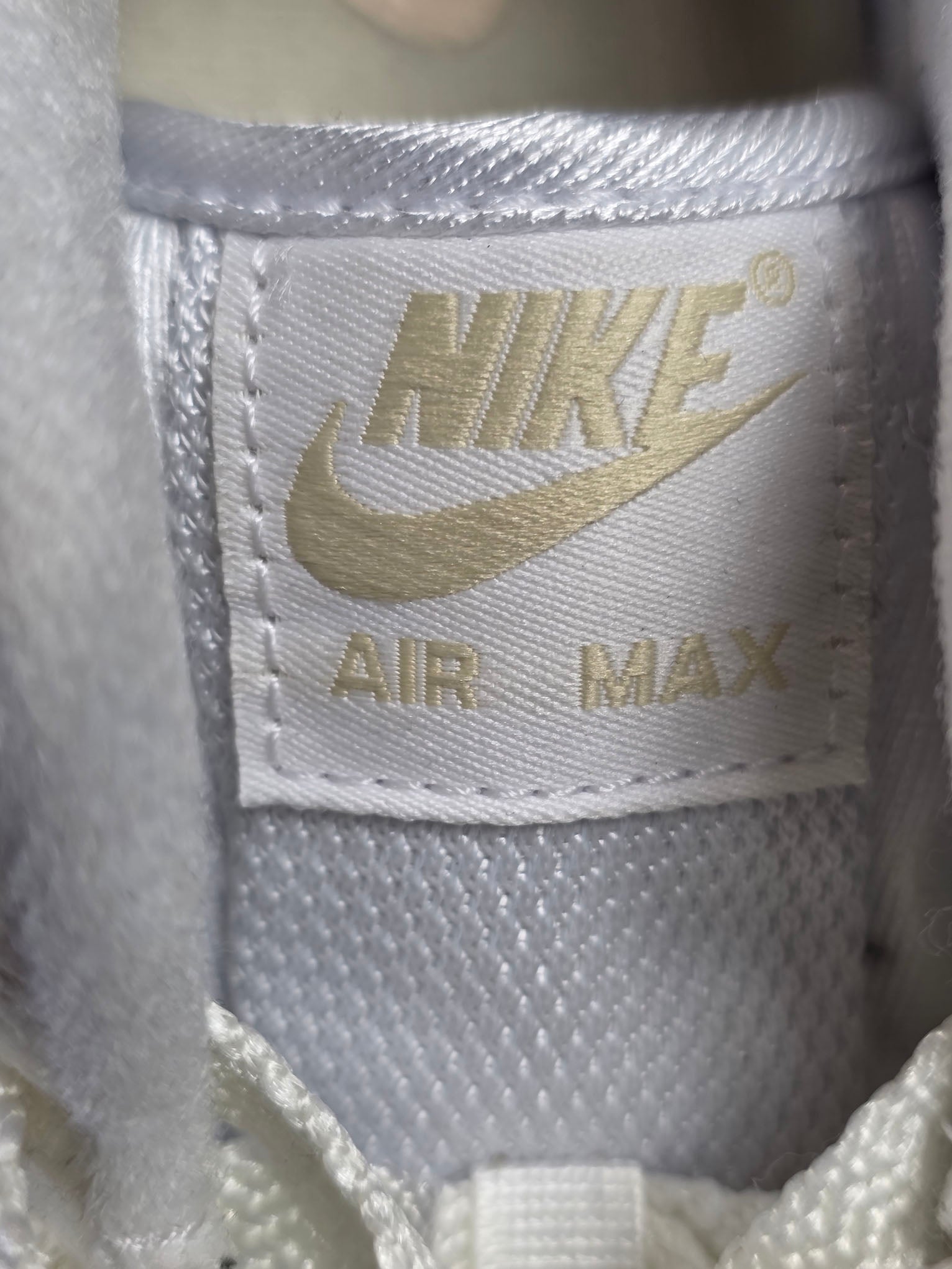 Nike Air Max 1 Pale Ivory maat 44,5