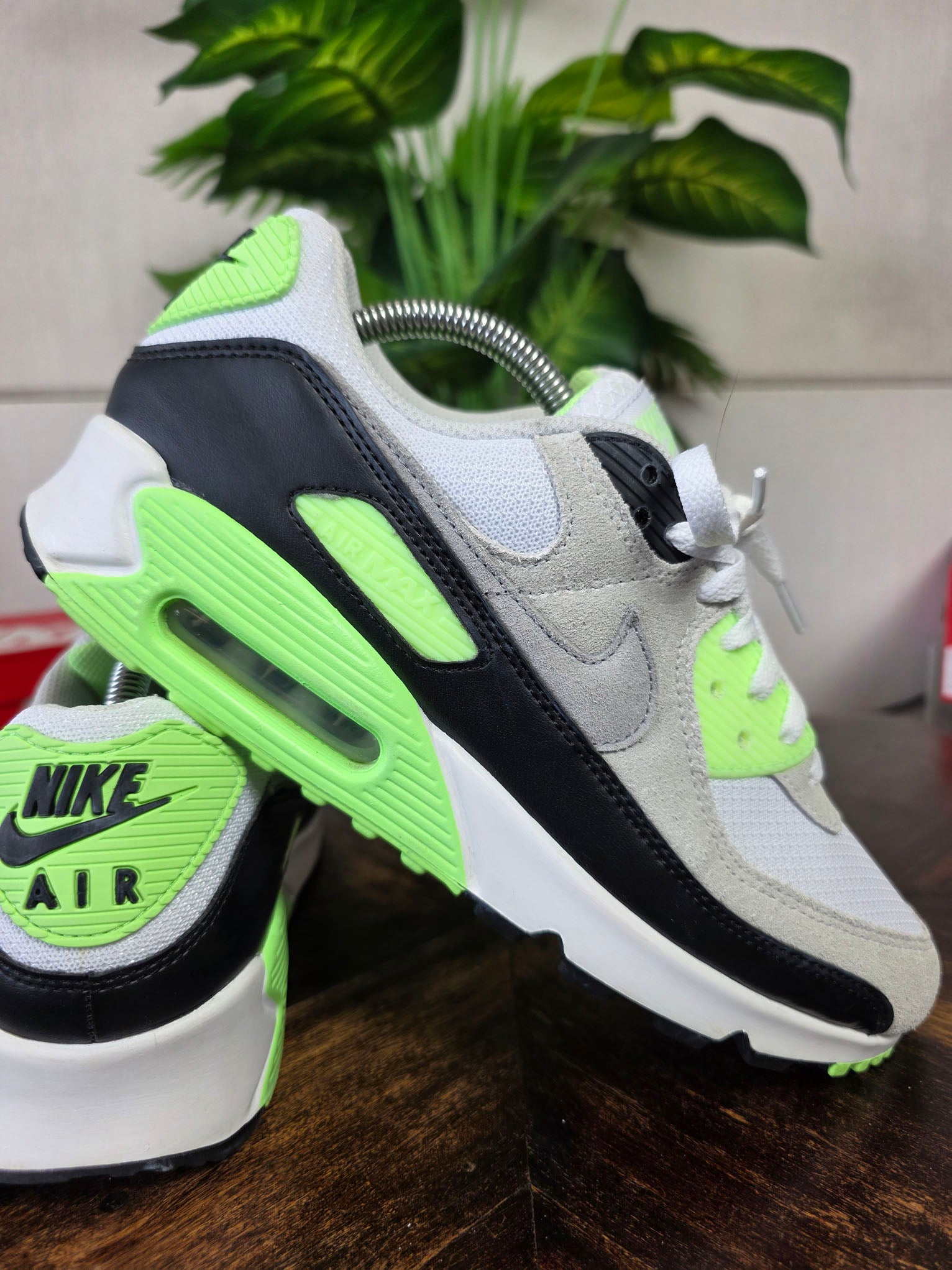 Nike Air Max 90 Vapor Green maat 42,5