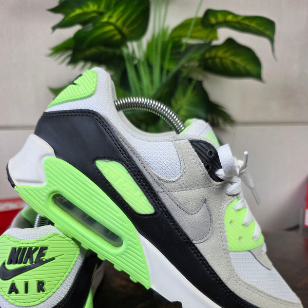 Nike Air Max 90 Vapor Green maat 42,5