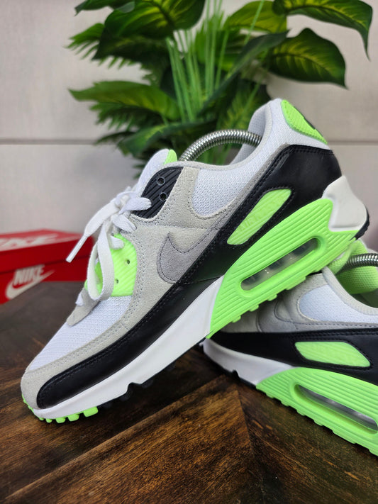 Nike Air Max 90 Vapor Green maat 42,5