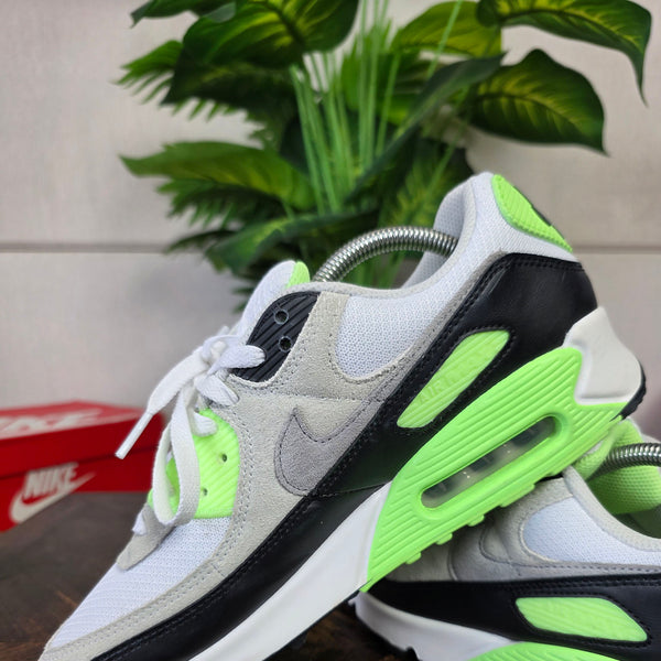 Nike Air Max 90 Vapor Green maat 42,5