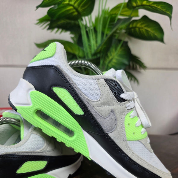 Nike Air Max 90 Vapor Green maat 42,5