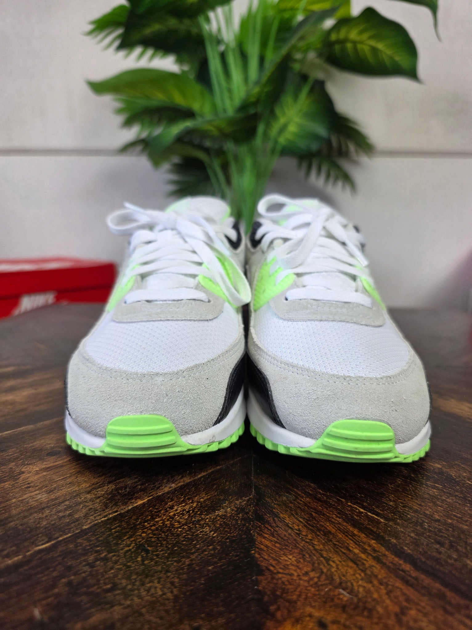 Nike Air Max 90 Vapor Green maat 42,5