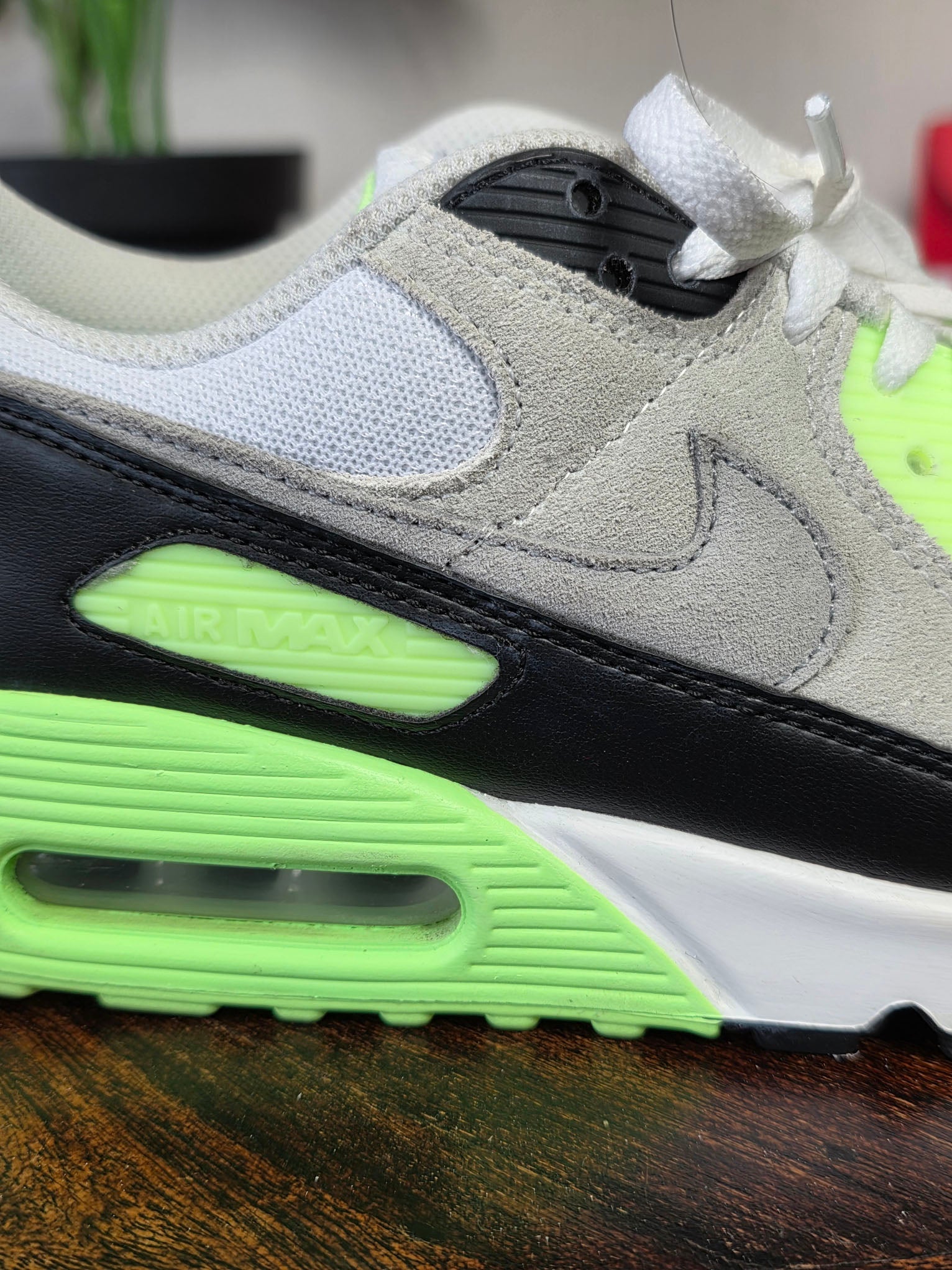 Nike Air Max 90 Vapor Green maat 42,5