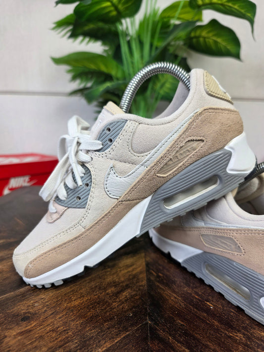 Nike Air Max 90 Premium 'Sanddrift' maat 37,5