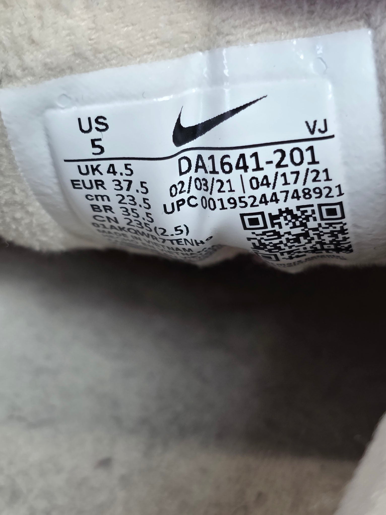 Nike Air Max 90 Premium 'Sanddrift' maat 37,5