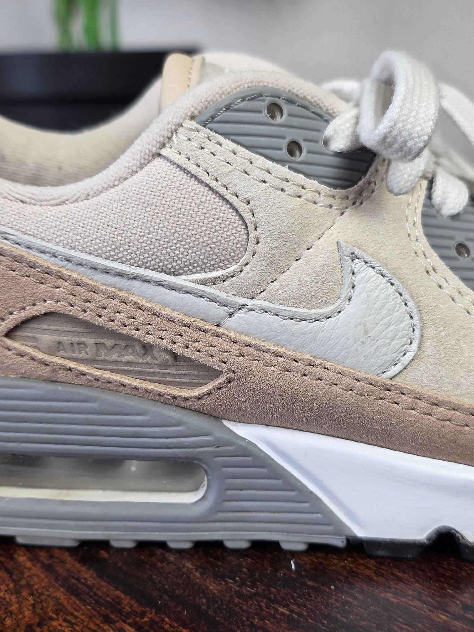 Nike Air Max 90 Premium 'Sanddrift' maat 37,5
