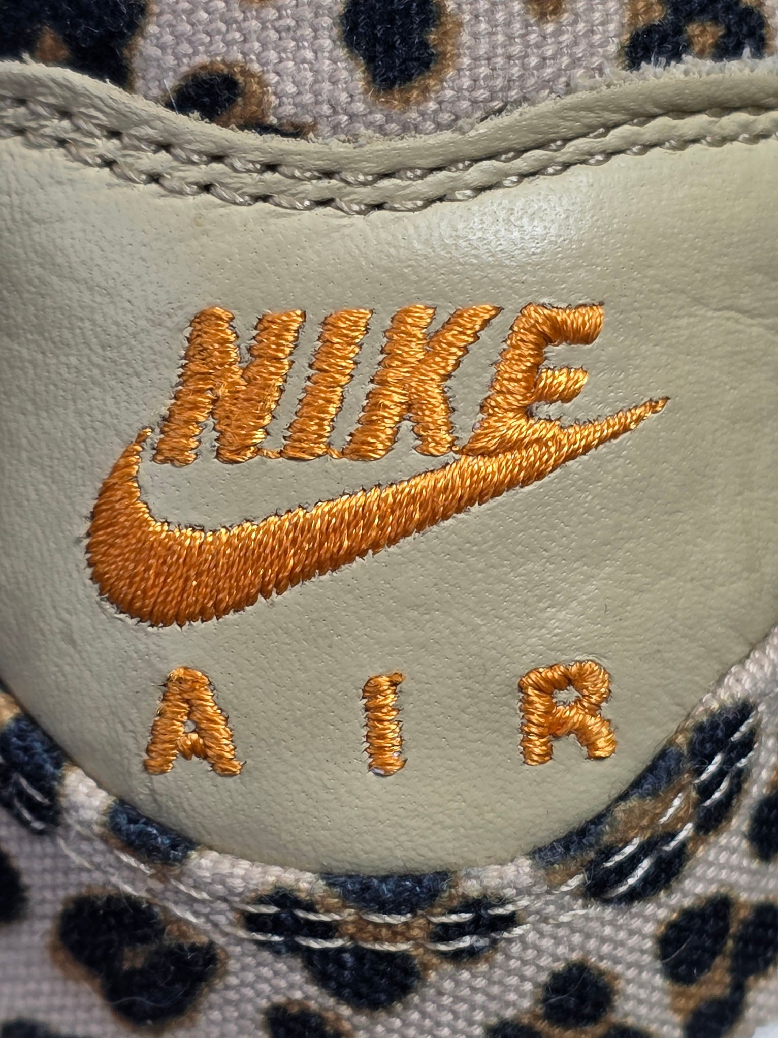 Nike Air Max 1 Leopard maat 38,5