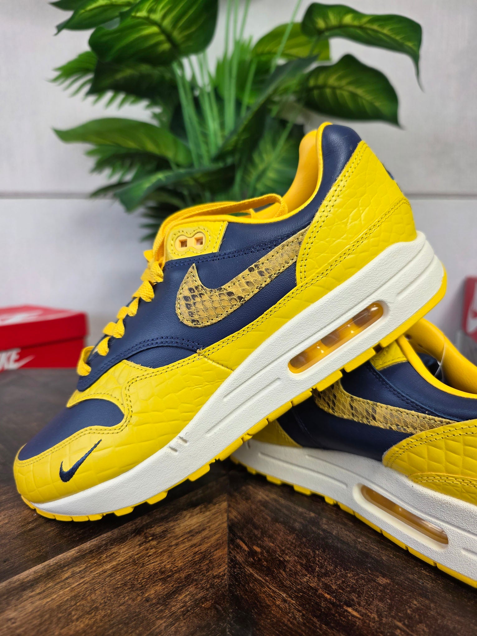 Nike Air Max 1 CO.JP Michigan maat 42,5