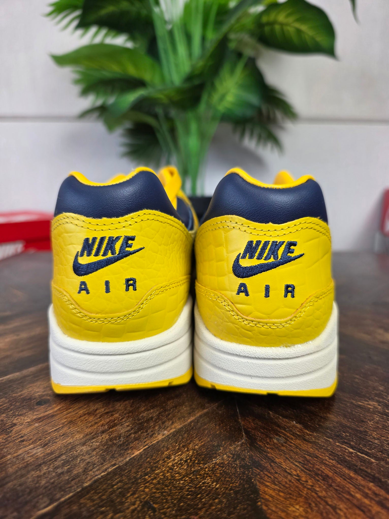 Nike Air Max 1 CO.JP Michigan maat 42,5