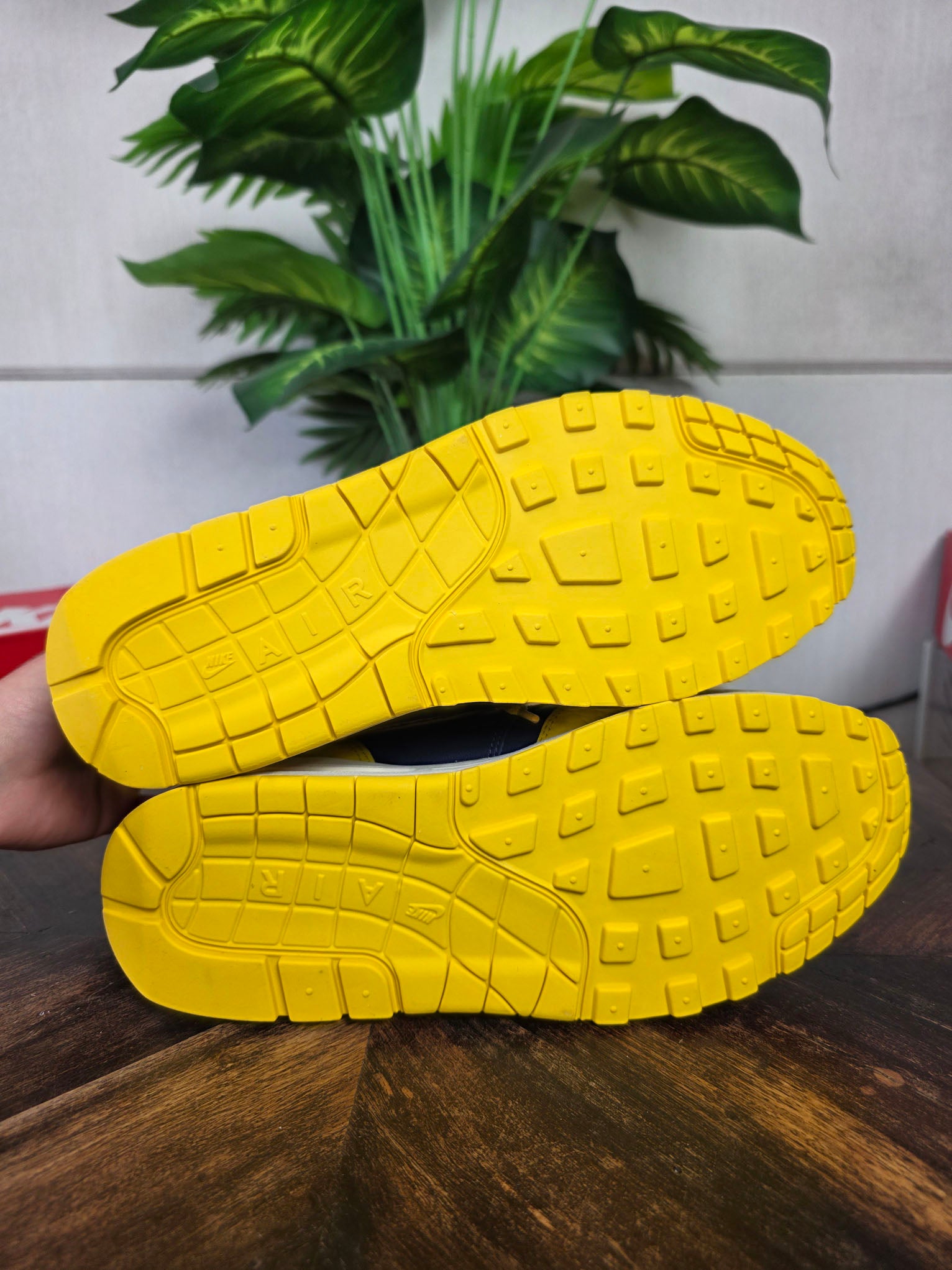 Nike Air Max 1 CO.JP Michigan maat 42,5