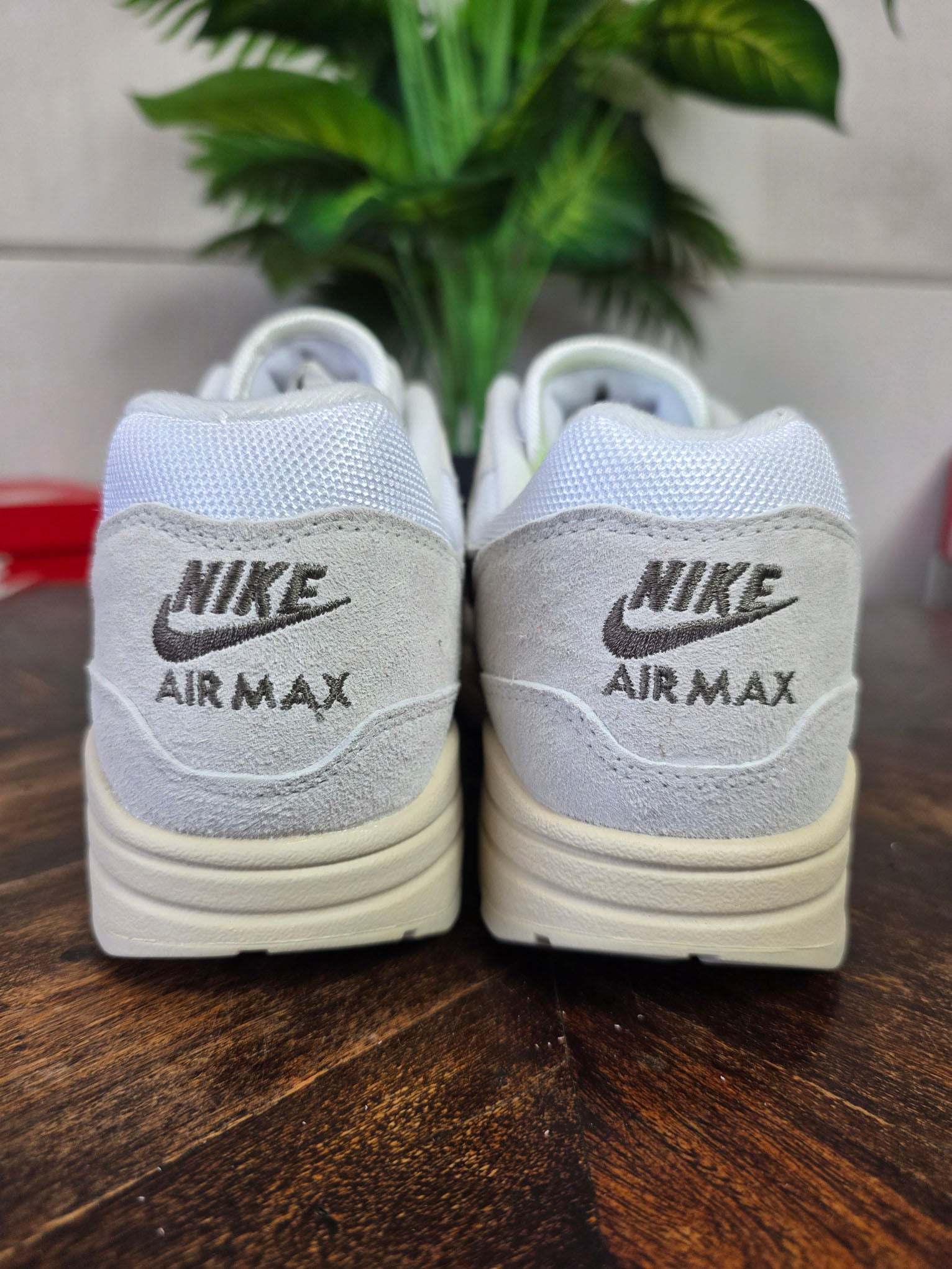 Nike Air Max 1 Sail Ironstone maat 42,5