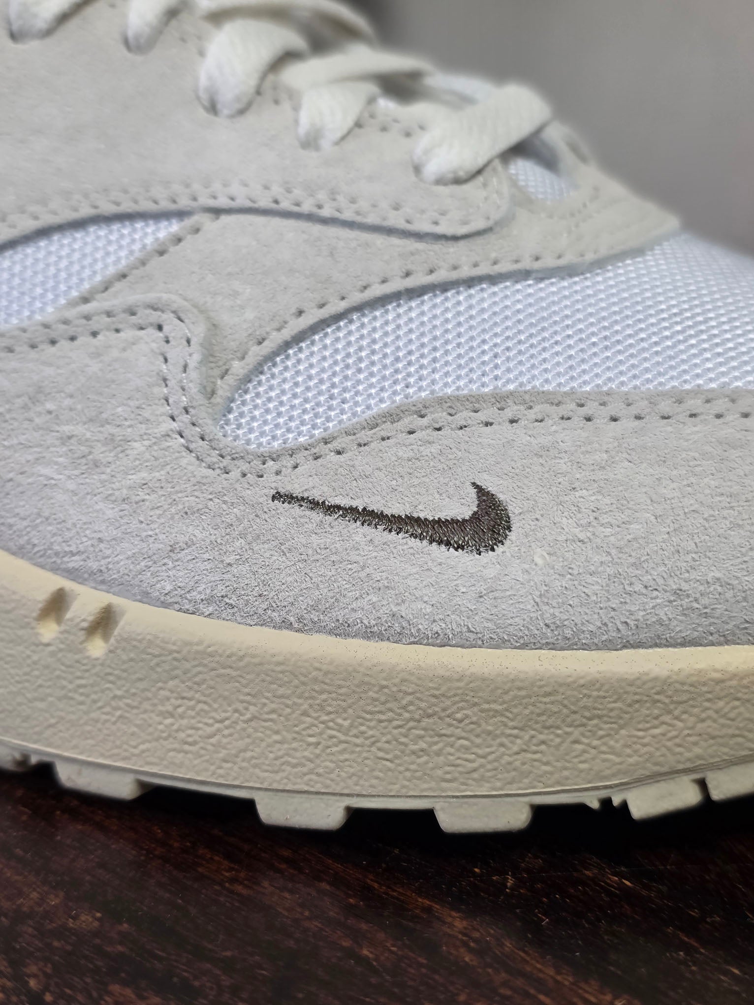 Nike Air Max 1 Sail Ironstone maat 42,5