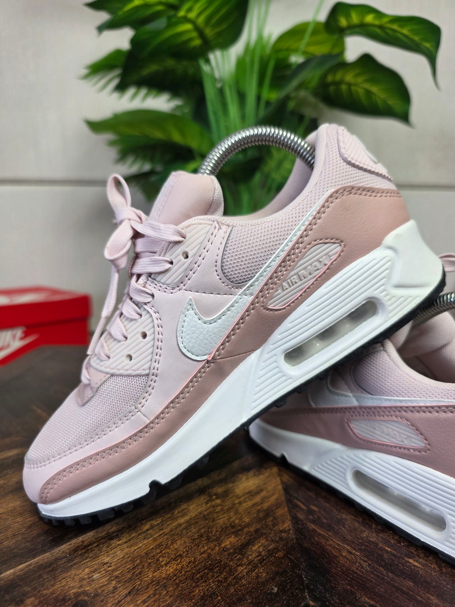 Nike Air Max 90 Barely Rose maat 38,5