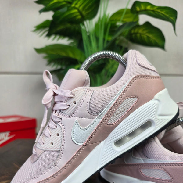 Nike Air Max 90 Barely Rose maat 38,5