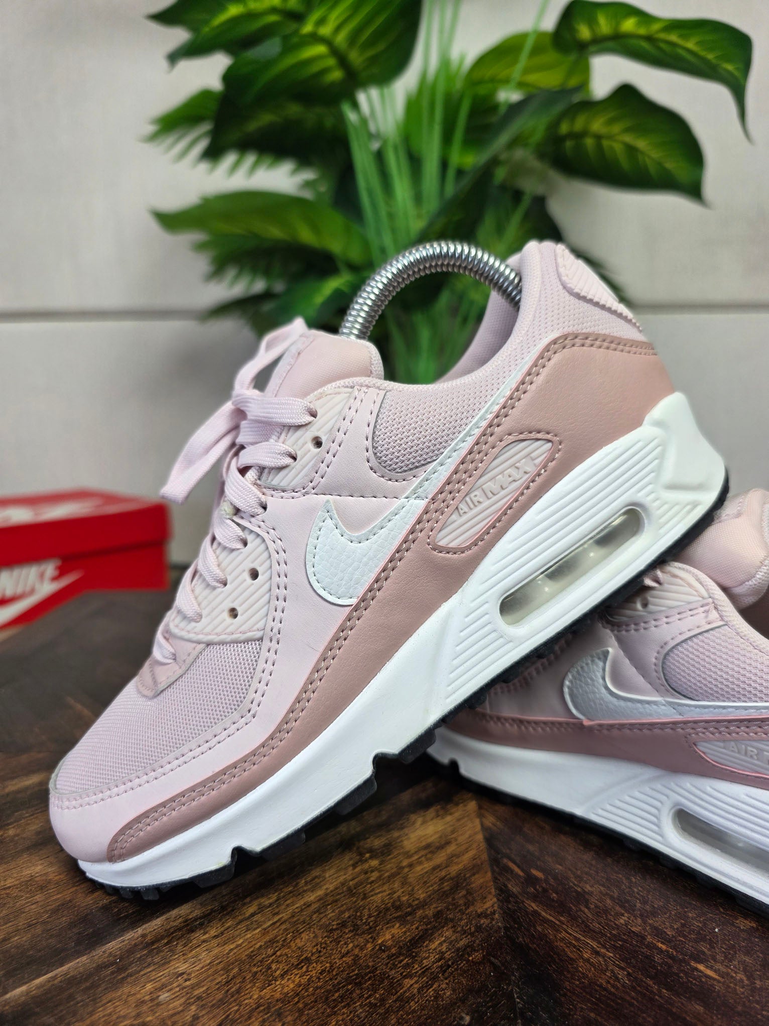 Nike Air Max 90 Barely Rose maat 38,5