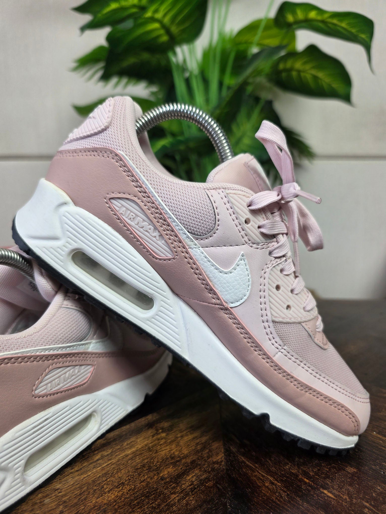 Nike Air Max 90 Barely Rose maat 38,5