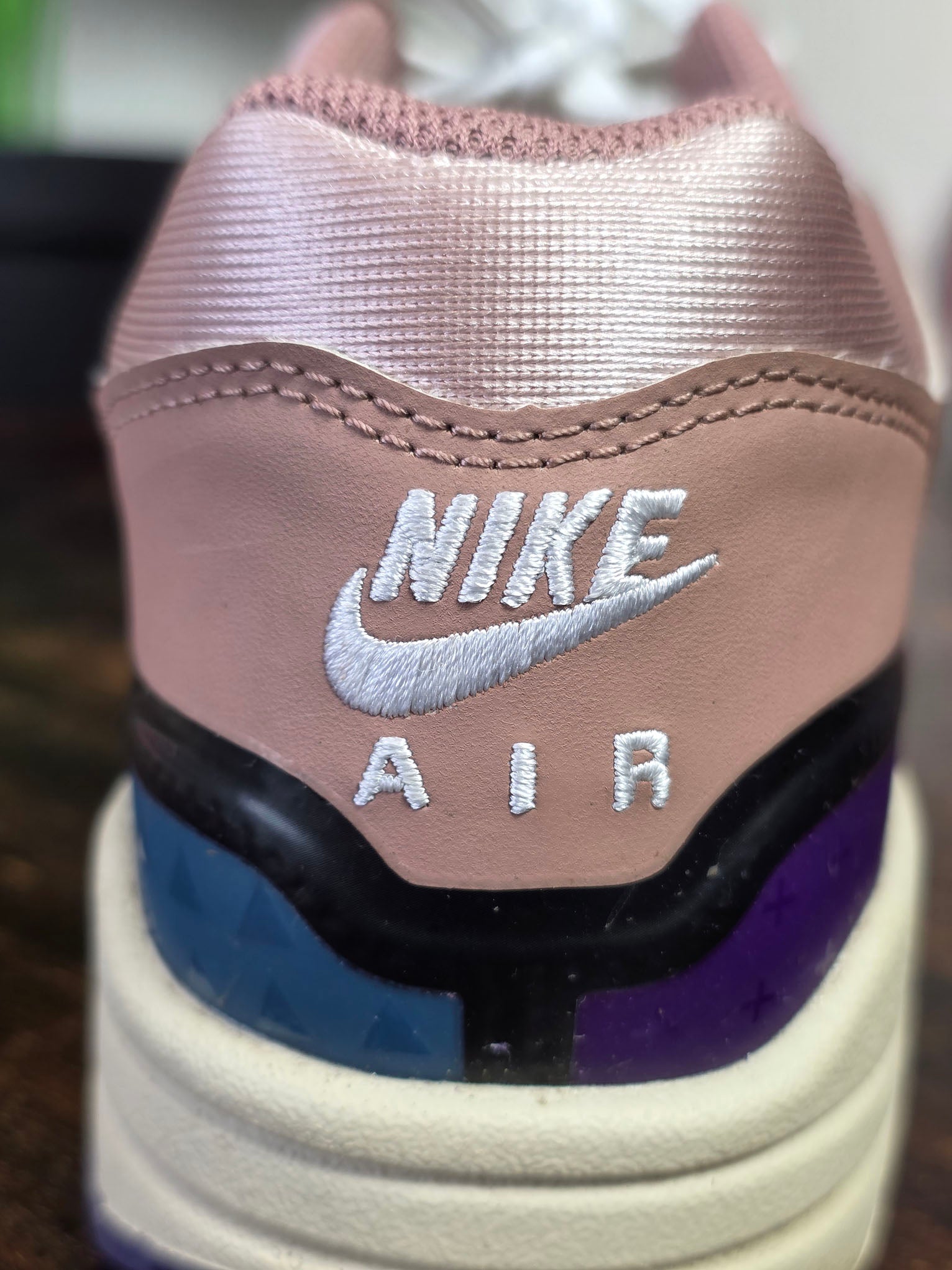 Nike Air Max 1 Premium Plum Fog Fossil Rose maat 38