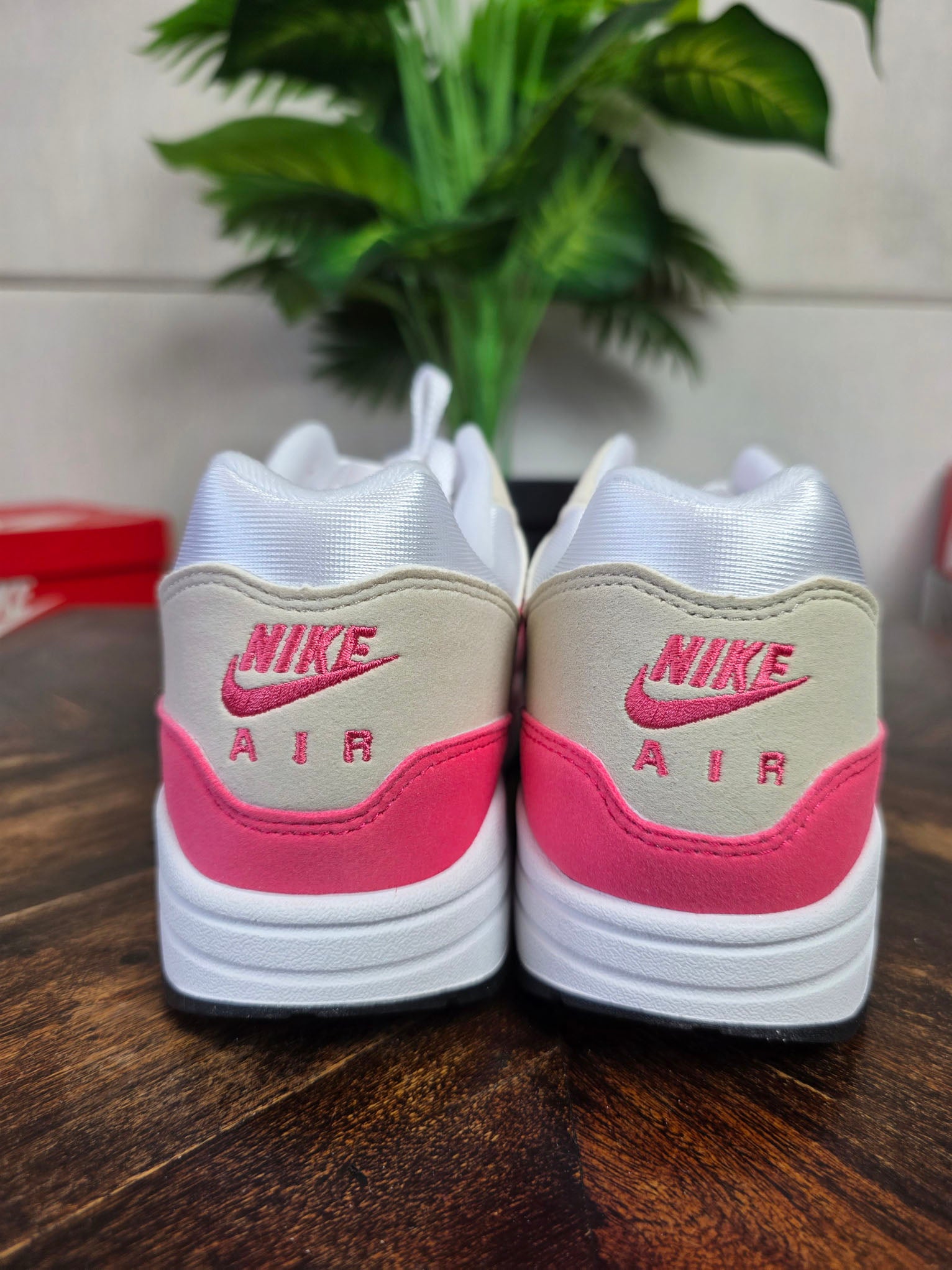 Nike Air Max 1 Aster Pink maat 43