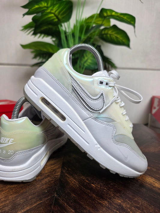 Nike Air Max 1 Sneakers Day "Pearl" maat 38