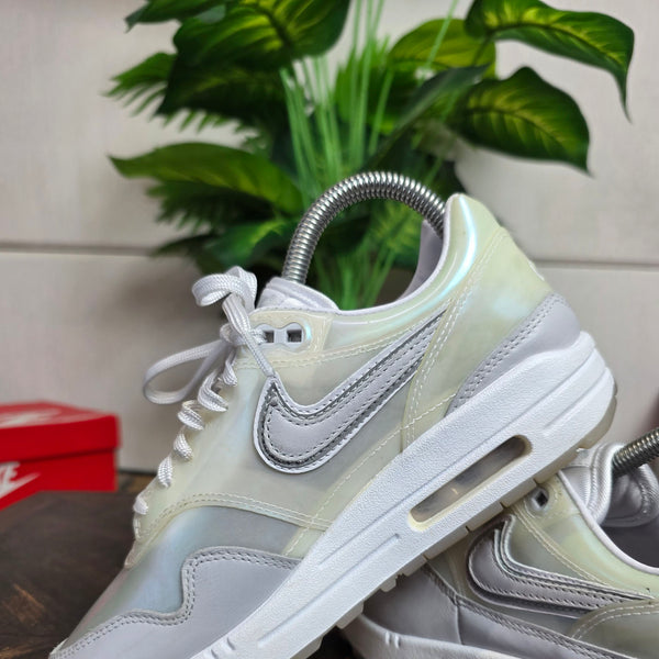 Nike Air Max 1 Sneakers Day "Pearl" maat 38