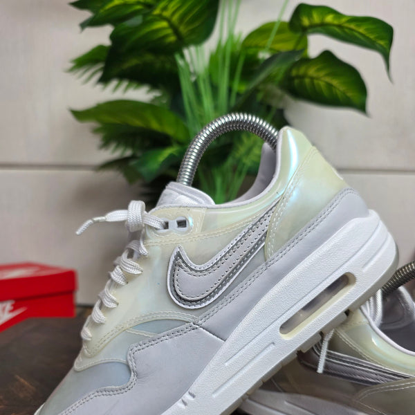 Nike Air Max 1 Sneakers Day "Pearl" maat 38