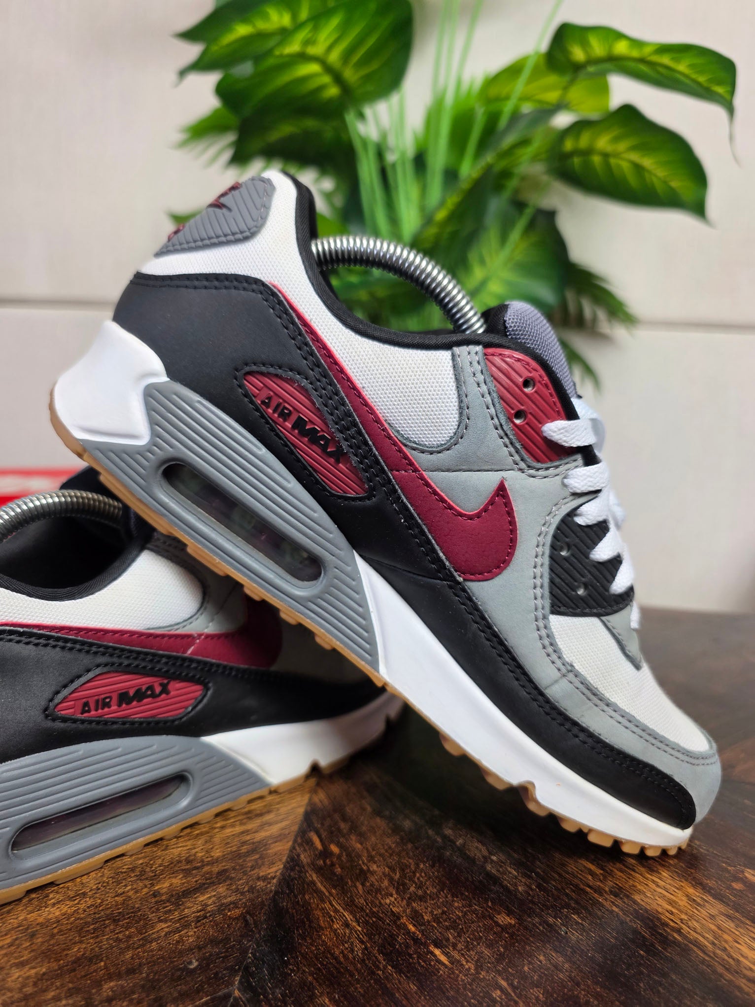 Nike Air Max 90 Cool Team Red maat 42,5