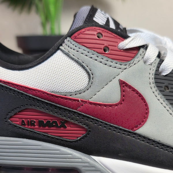 Nike Air Max 90 Cool Team Red maat 42,5