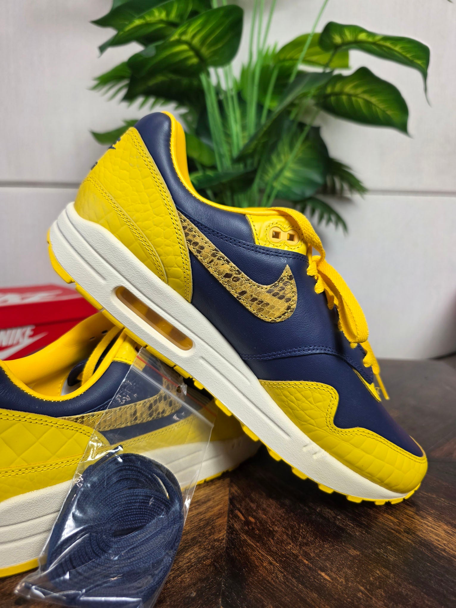 Nike Air Max 1 CO.JP Michigan maat 45,5