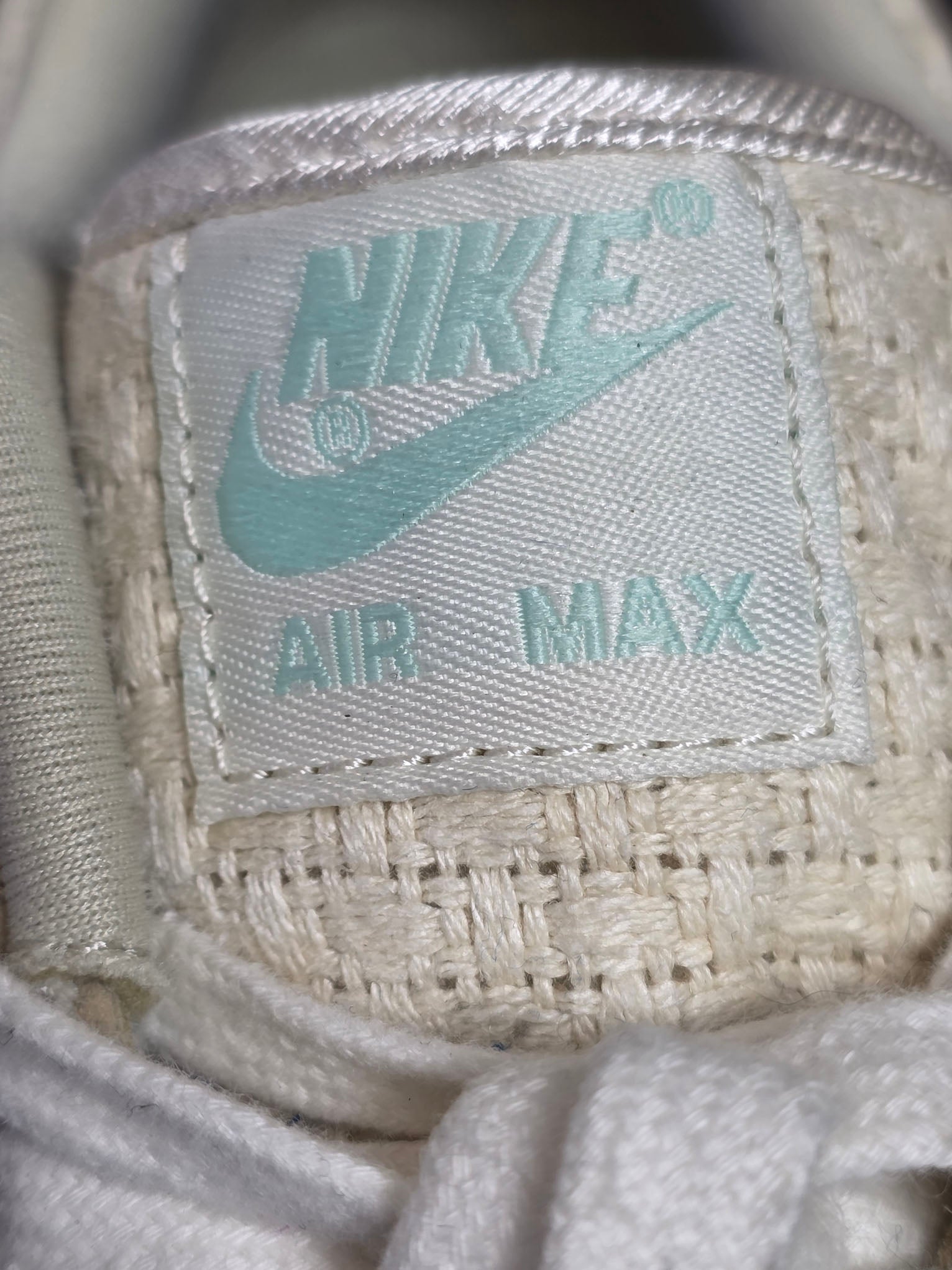 Nike Air Max 1 Crepe Hemp maat 42