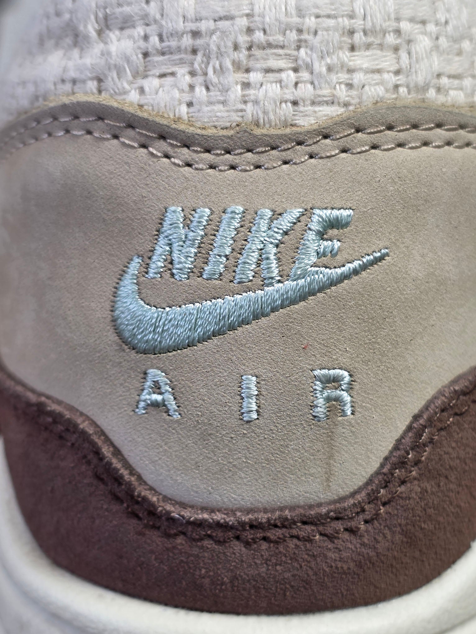 Nike Air Max 1 Crepe Hemp maat 42