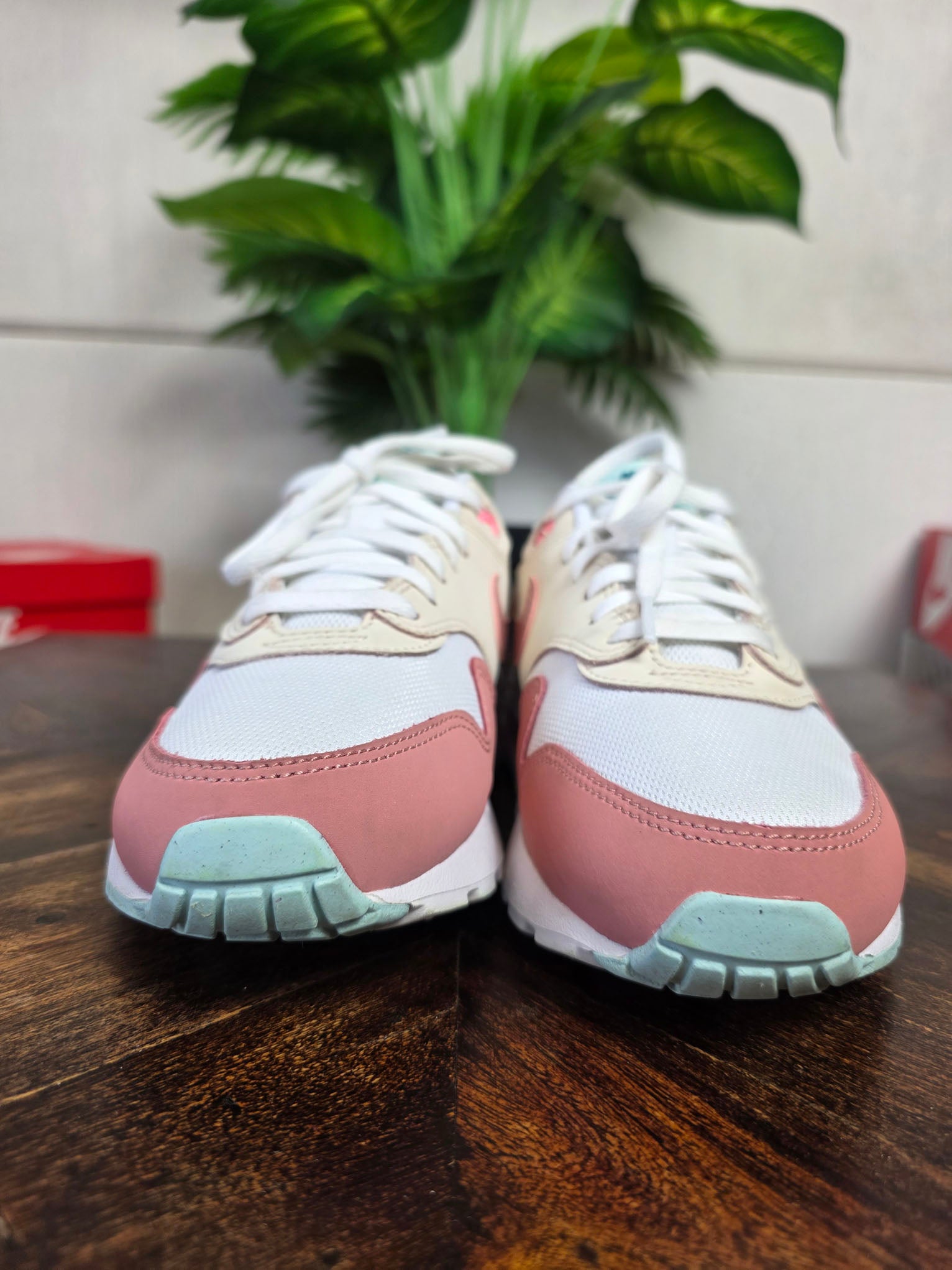 Nike Air Max 1 GS Guava Ice maat 38,5