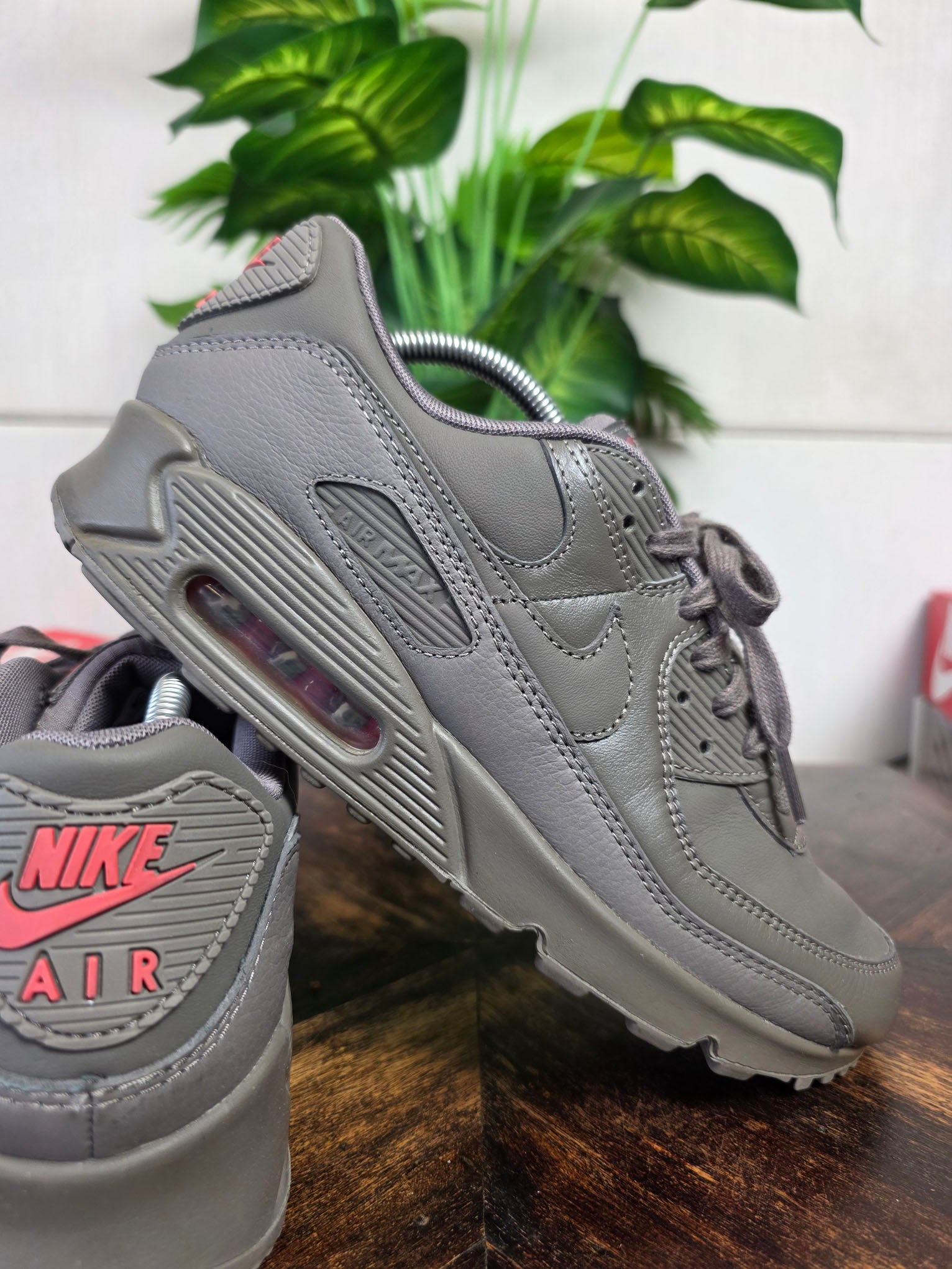 Nike Air Max 90 ESS+ Cave Stone maat 44