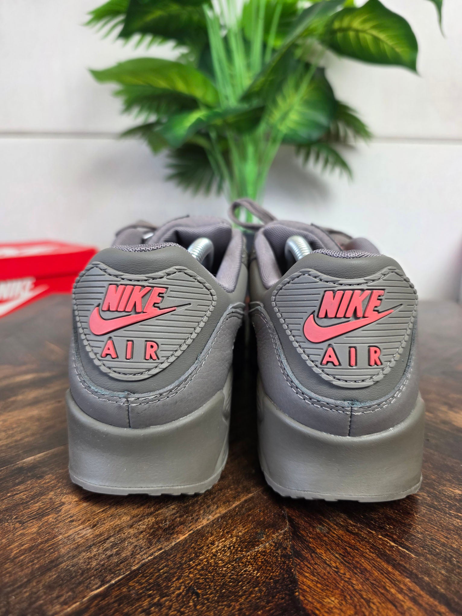 Nike Air Max 90 ESS+ Cave Stone maat 44