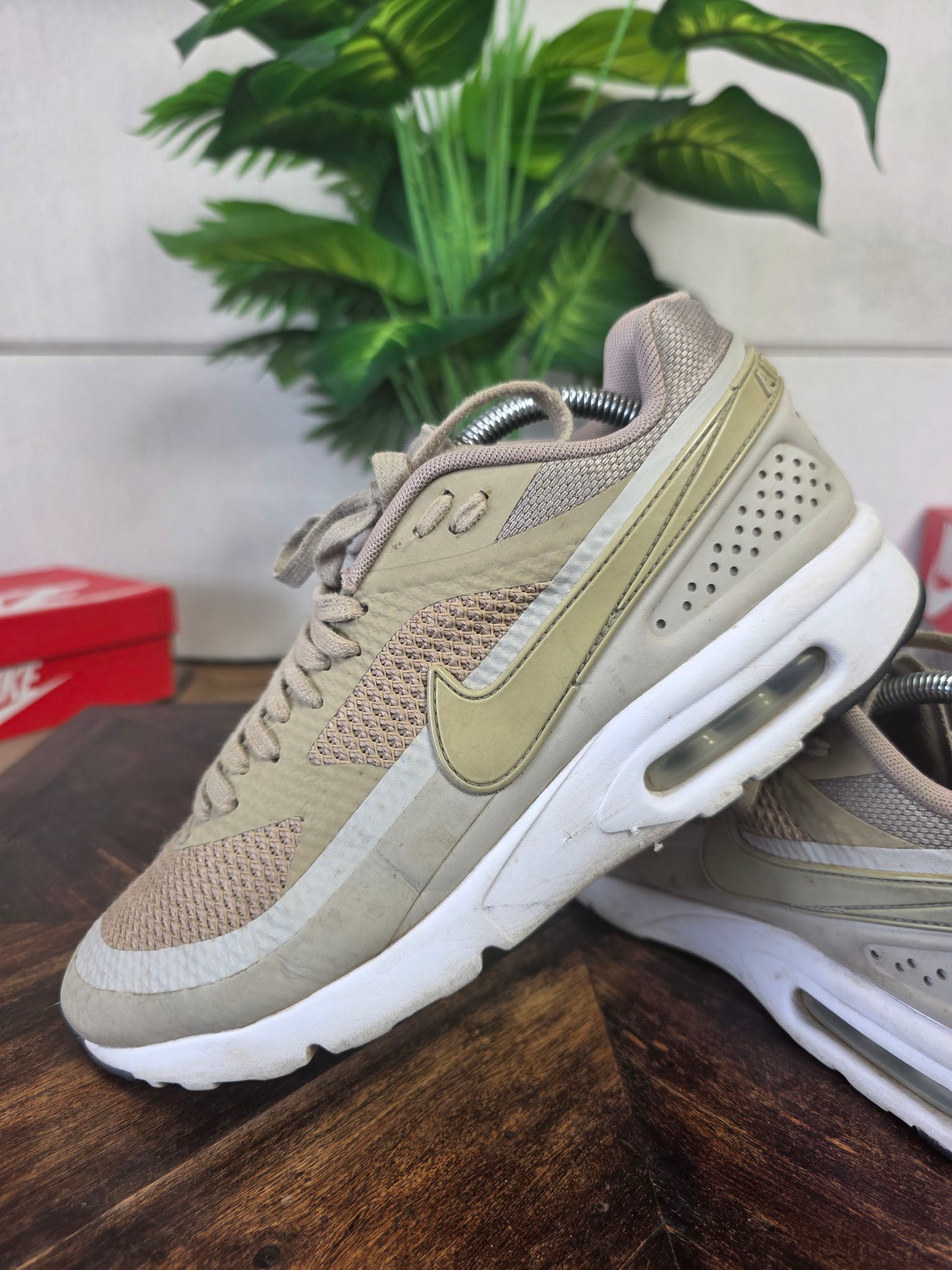 Nike Air Max BW Ultra Khaki Pale Grey maat 43
