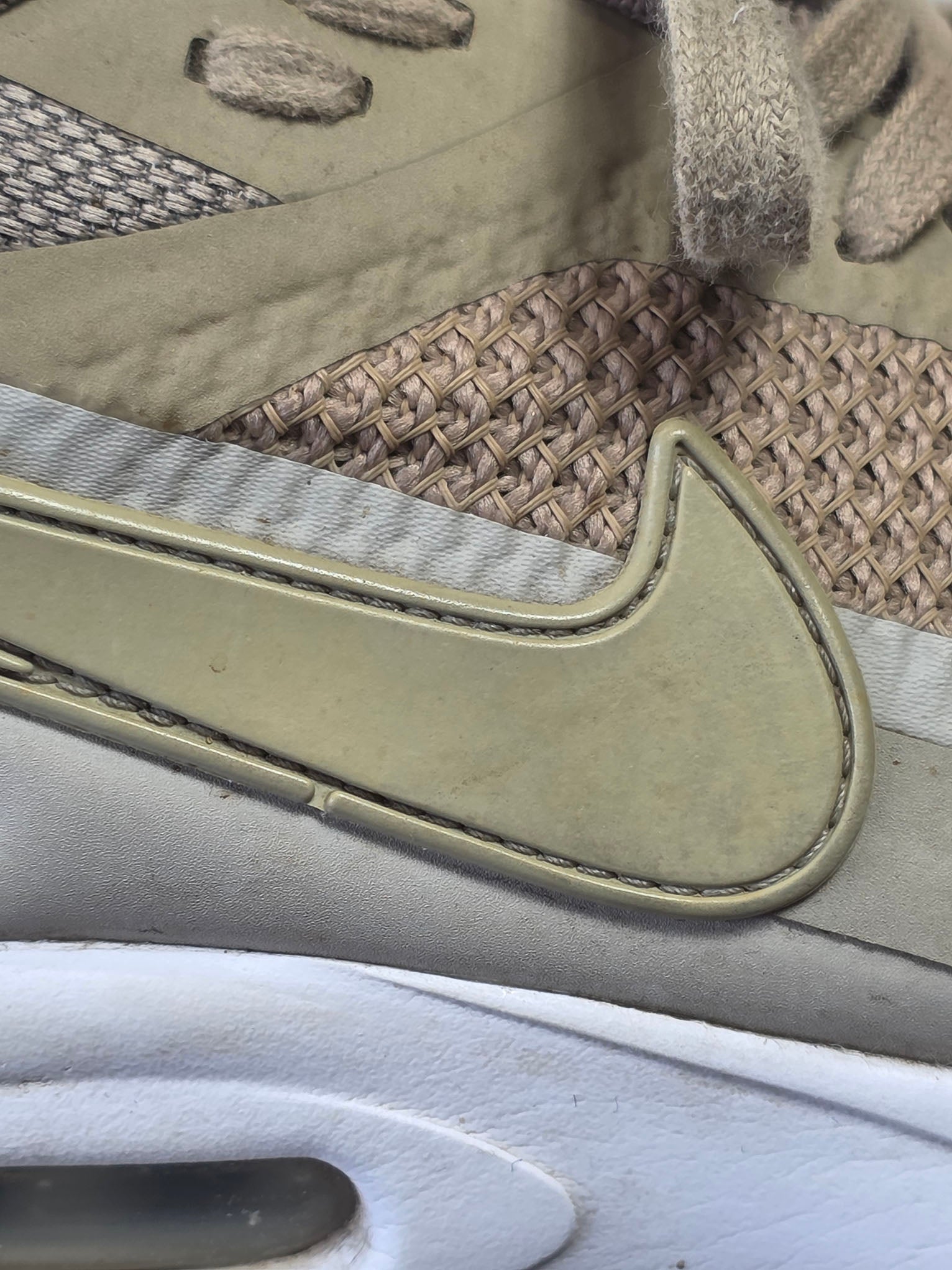 Nike Air Max BW Ultra Khaki Pale Grey maat 43