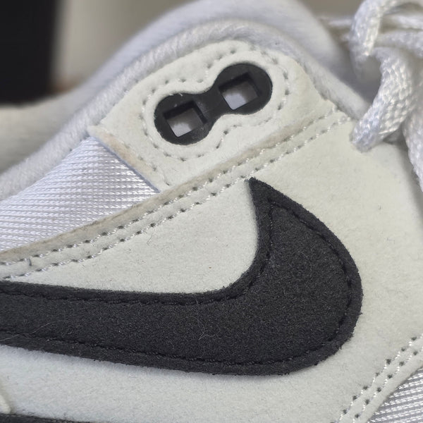 Nike Air Max 1 Black and White maat 38