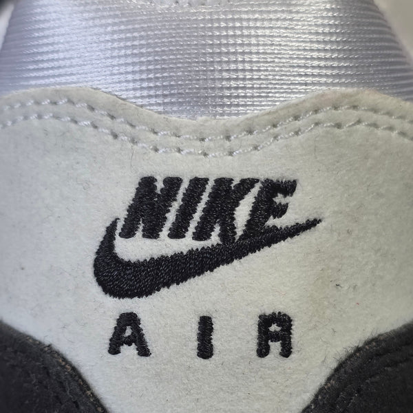 Nike Air Max 1 Black and White maat 38