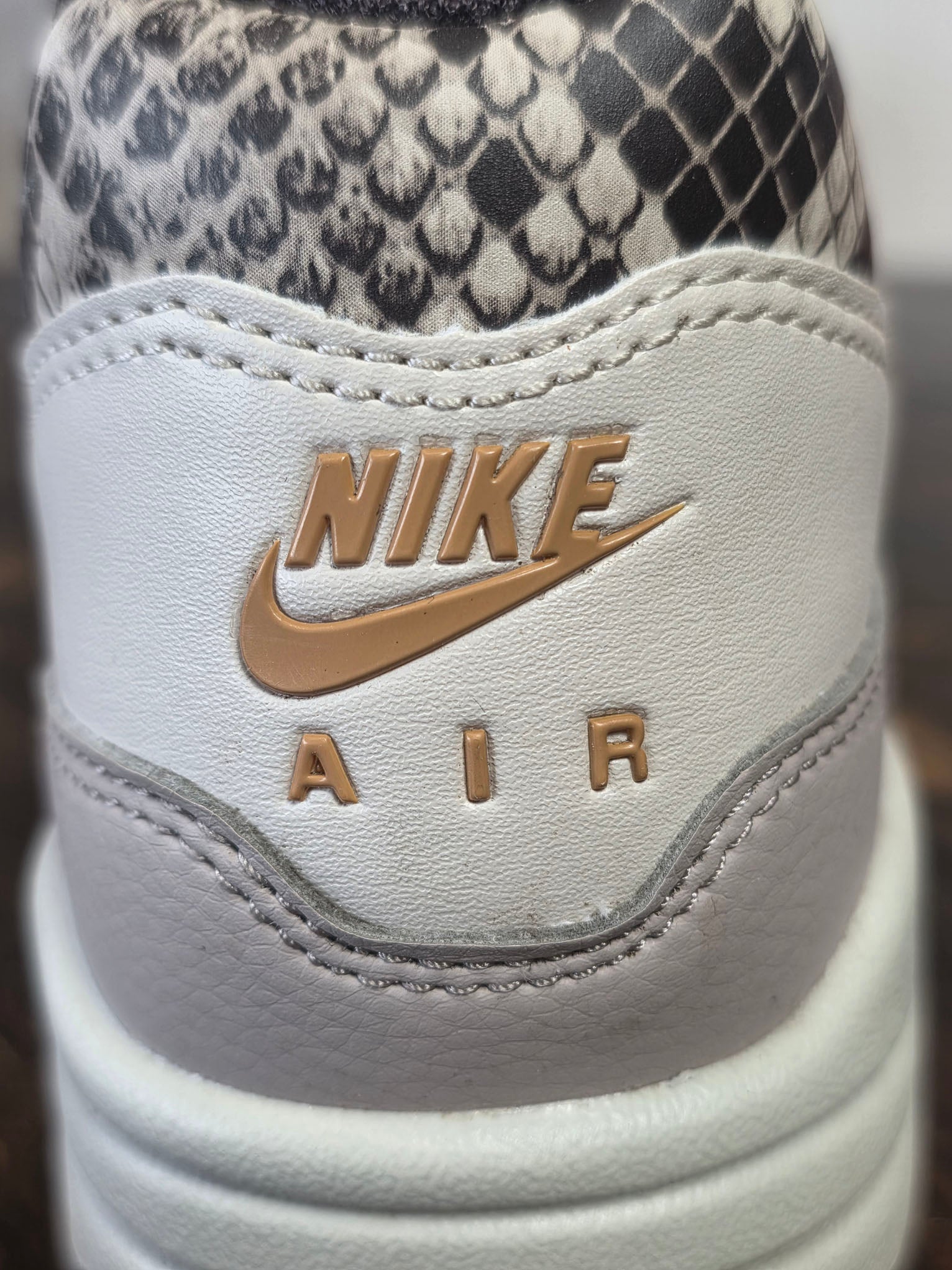 Nike Air Max 1 Snakeskin maat 37,5