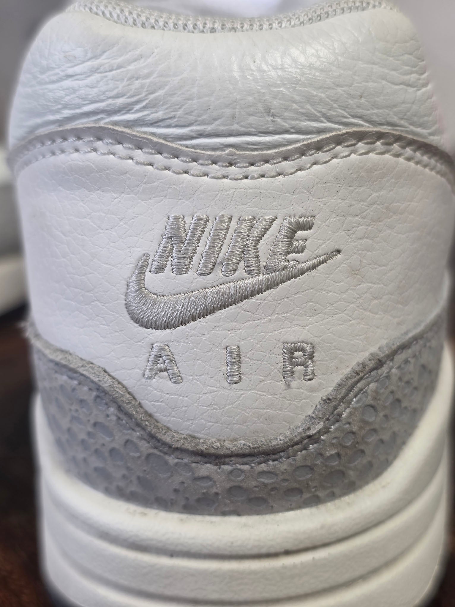Nike Air Max 1 Summit White maat 44,5