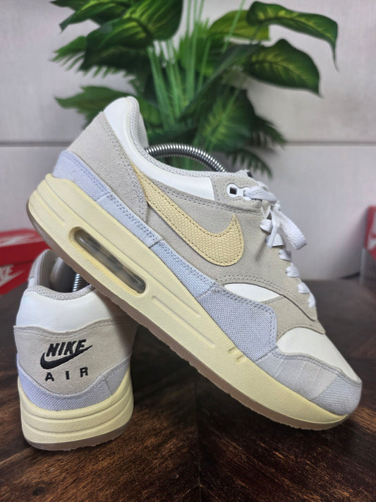 Nike Air Max 1 Crepe Light Bone maat 43