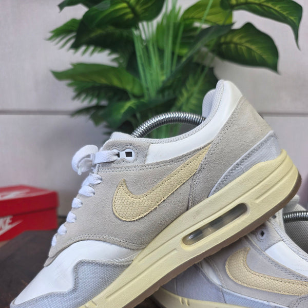 Nike Air Max 1 Crepe Light Bone maat 43