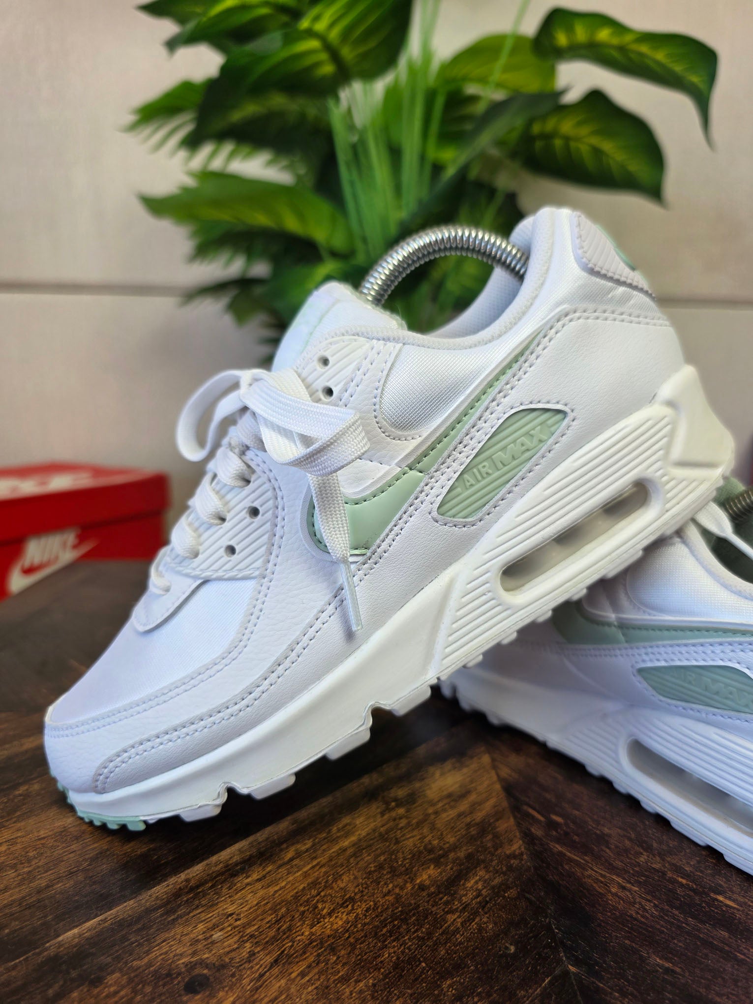 Nike Air Max 90 Pistachio Frost maat 40