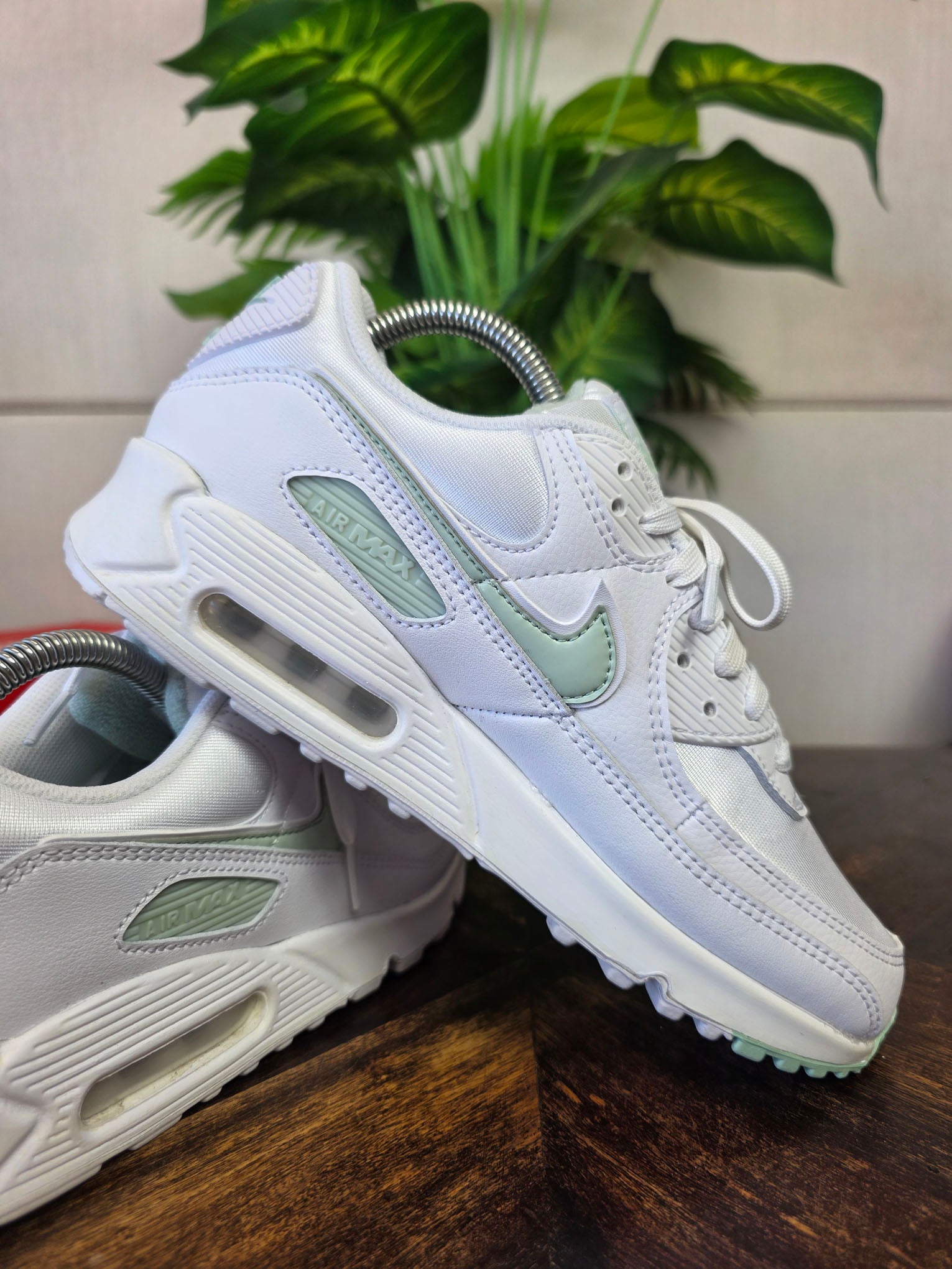 Nike Air Max 90 Pistachio Frost maat 40