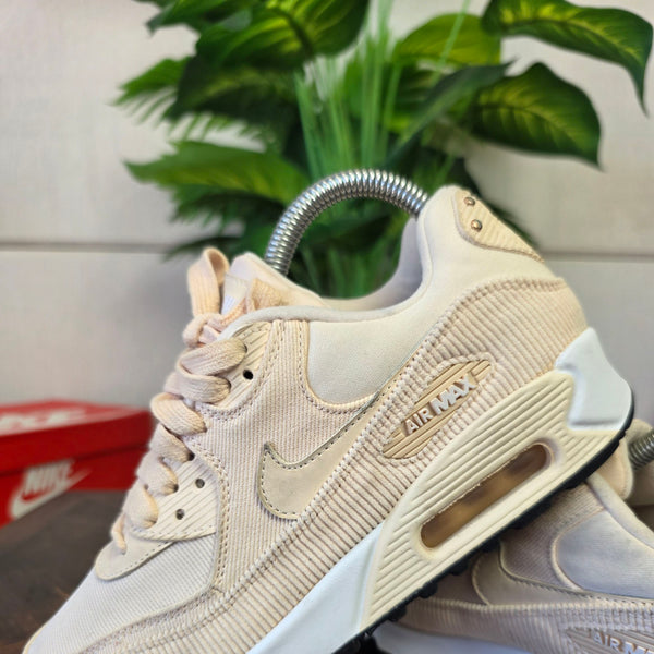 Nike Air Max 90 LEA Guave Ice maat 37,5