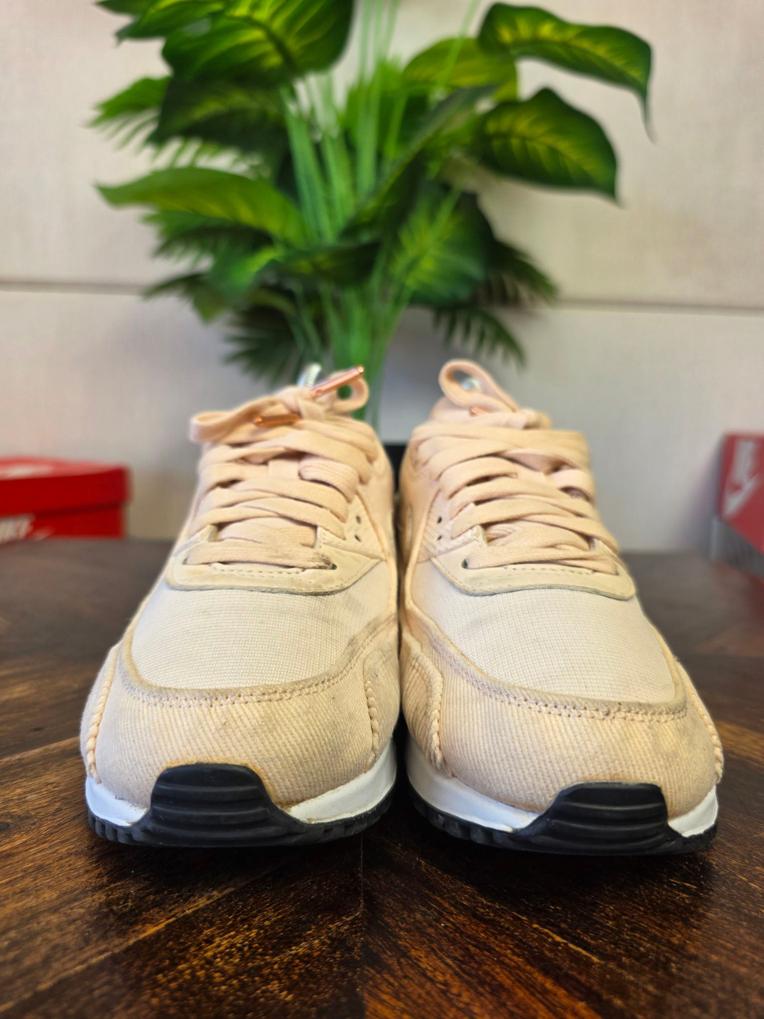 Nike Air Max 90 LEA Guave Ice maat 37,5