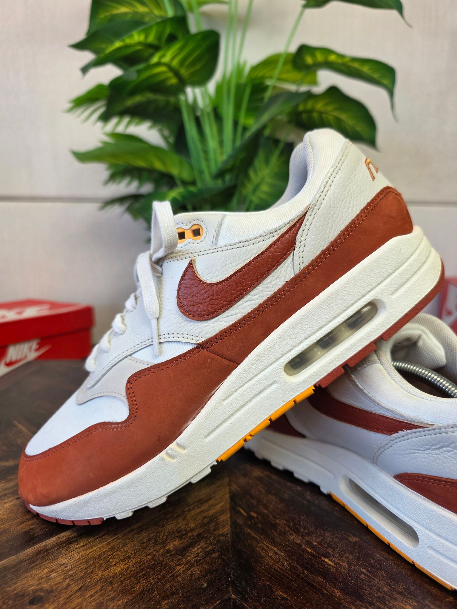 Nike Air Max 1 LX Rugged Orange maat 46