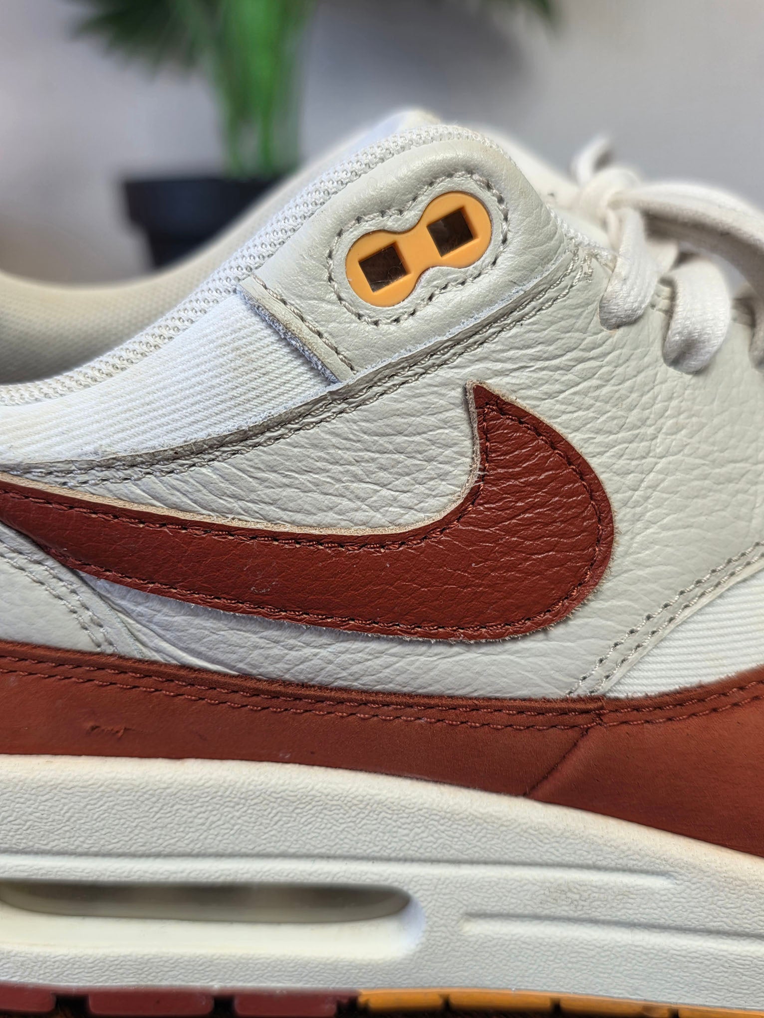 Nike Air Max 1 LX Rugged Orange maat 46
